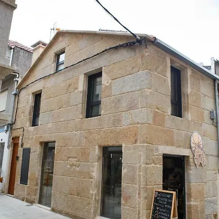 Estudio Real 8 * Cangas do Morrazo